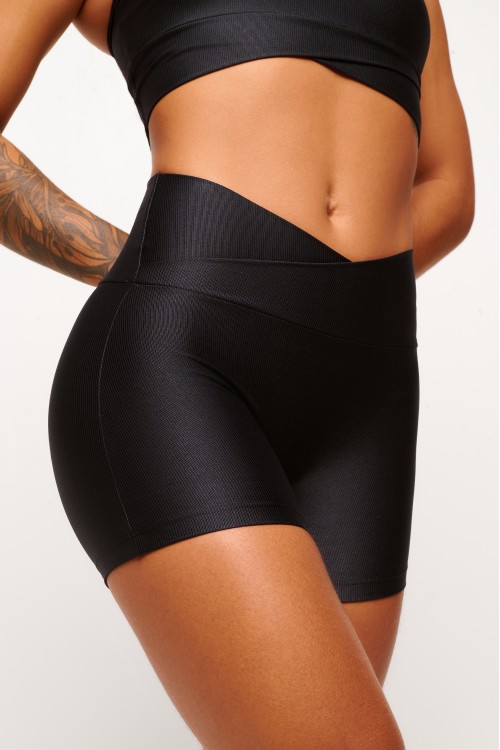 Short Black Transpassado Essence